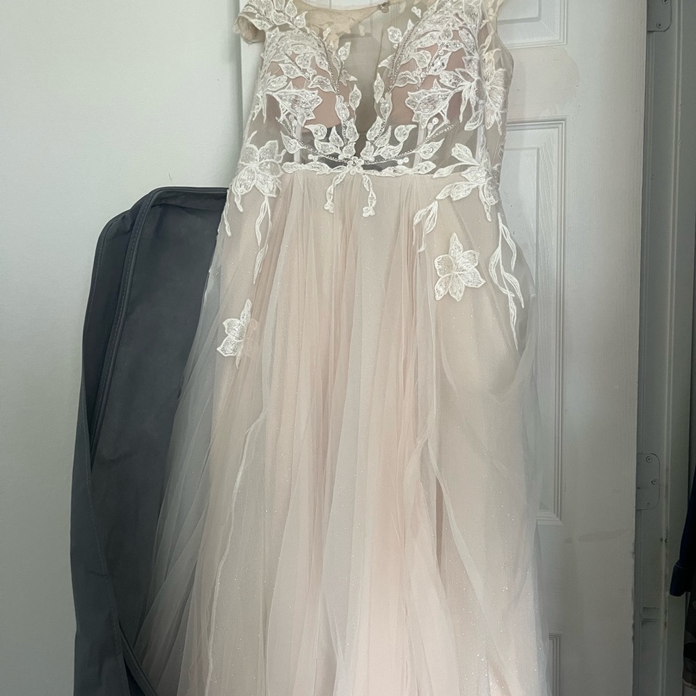 Wedding Dress - Picture 2 of 3